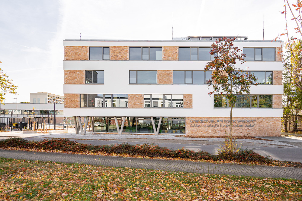 Sporthalle "Am Brunschwigpark" | Klinkerwerke Muhr