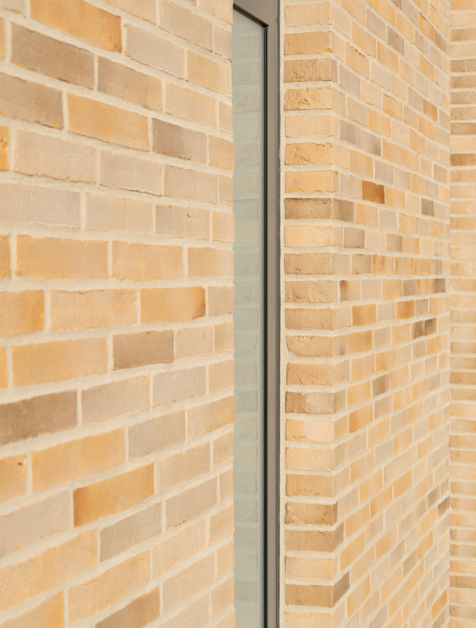 Sporthalle "Am Brunschwigpark" | Klinkerwerke Muhr